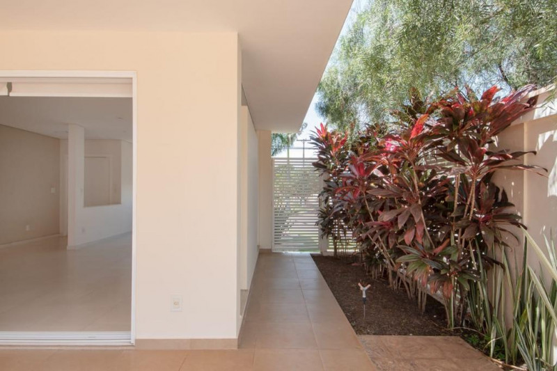 Casa de condomínio à venda Jardim Botânico com 680m² e 4 quartos por R$ 1.900.000 - 472690007-img-20230902-wa0046.jpg