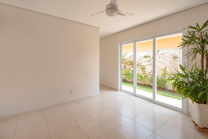 Casa de condomínio à venda Jardim Botânico com 680m² e 4 quartos por R$ 1.900.000 - 813066797-img-20230902-wa0021.jpg