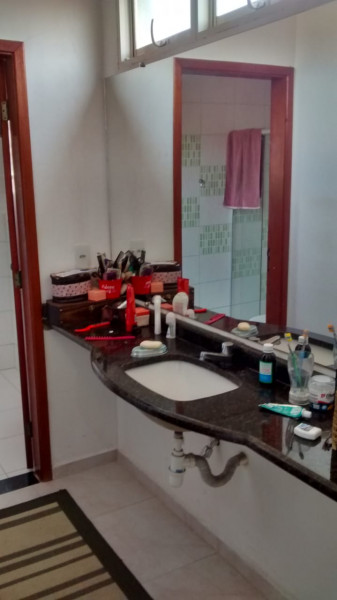 Casa à venda Bosque dos Eucaliptos com 285m² e 3 quartos por R$ 1.200.000 - 1140010880-11-lavatorio-da-suite.jpeg