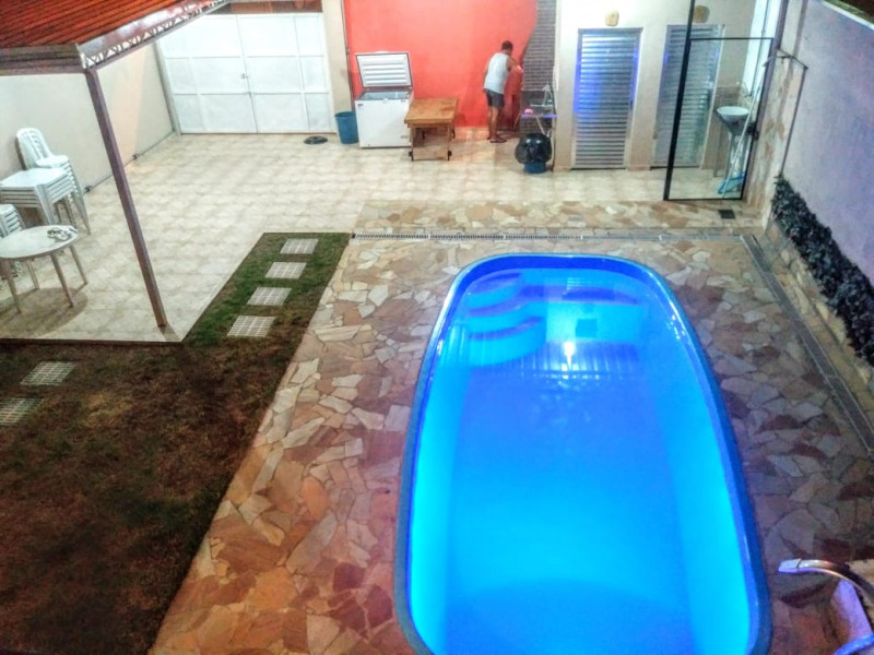 Casa à venda Bosque dos Eucaliptos com 285m² e 3 quartos por R$ 1.200.000 - 1870247030-foto-area-da-piscina.jpg