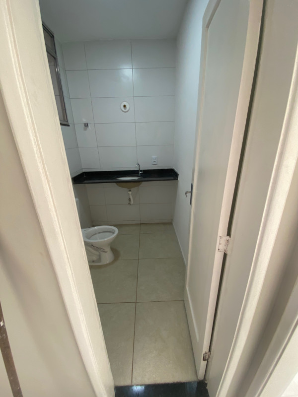 Apartamento à venda Bonsucesso com 80m² e 3 quartos por R$ 255.000 - 1664752736-banheiro-social-1.JPG