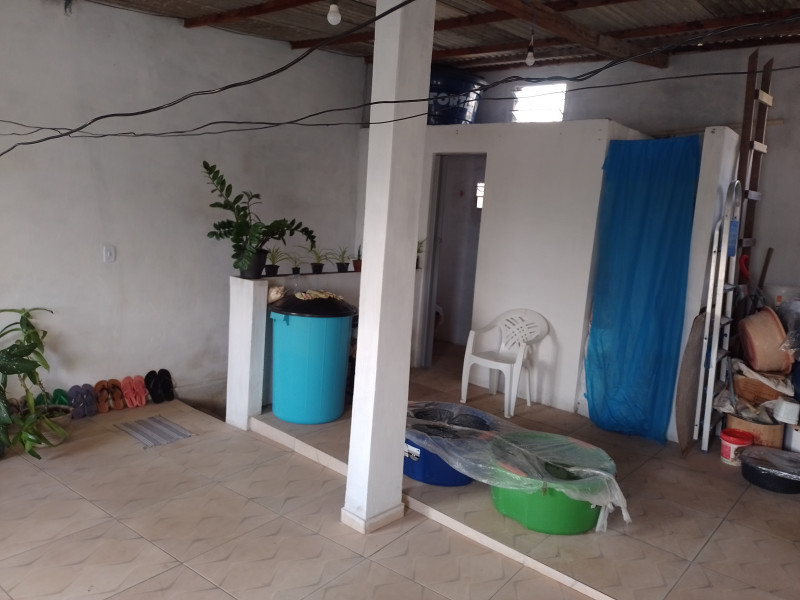 Casa à venda Centro com 135m² e 2 quartos por R$ 130.000 - 2064313579-img-20230828-062835.jpg
