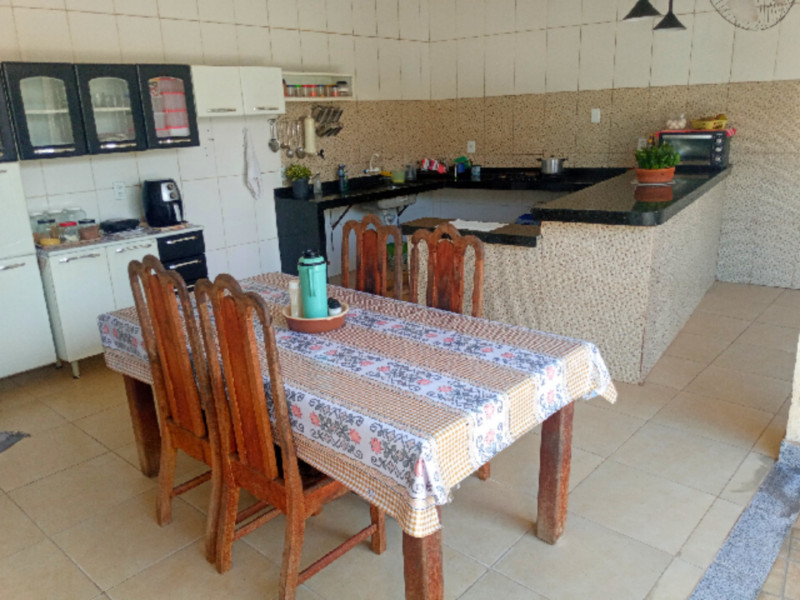 Casa à venda Parque Planalto com 300m² e 4 quartos por R$ 250.000 - 225072901-picsart-23-09-04-10-26-06-094.jpg