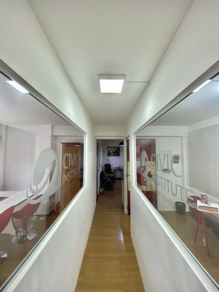 Comercial à venda Centro Cívico com 86m² e 1 quarto por R$ 570.000 - 945151148-image.jpeg