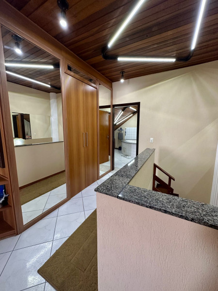 Casa à venda Jardim das Américas com 300m² e 4 quartos por R$ 18.000.000 - 1994954797-b2ae392e-ad3f-4404-b1ad-fda96e3af4a0.jpeg