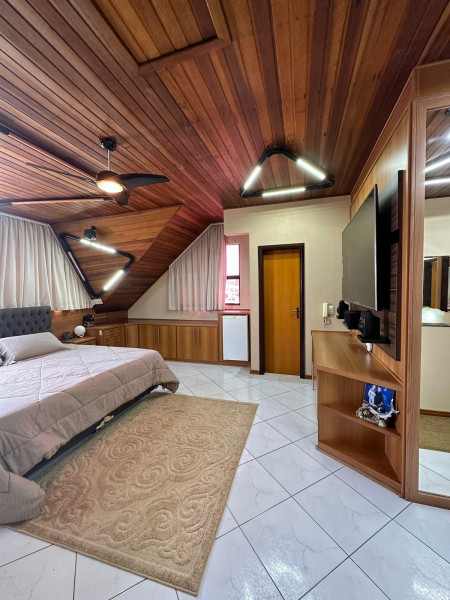 Casa à venda Jardim das Américas com 300m² e 4 quartos por R$ 18.000.000 - 2128253415-ac1d3206-1c2a-4d8f-8b12-b6e57c539fc8.jpeg