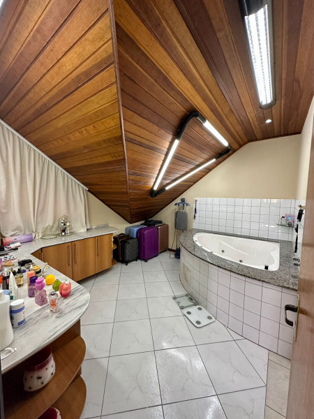 Casa à venda Jardim das Américas com 300m² e 4 quartos por R$ 18.000.000 - 513049450-d3f216a3-be52-4d1f-b7f2-f11a7f74868d.jpeg