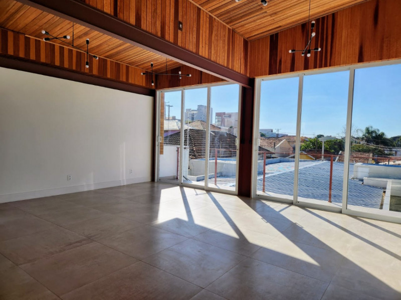 Comercial para alugar Centro com 45m² e 1 quarto por R$ 1.400 - 1836717728-photo-2023-06-27-14-56-11-1.jpg