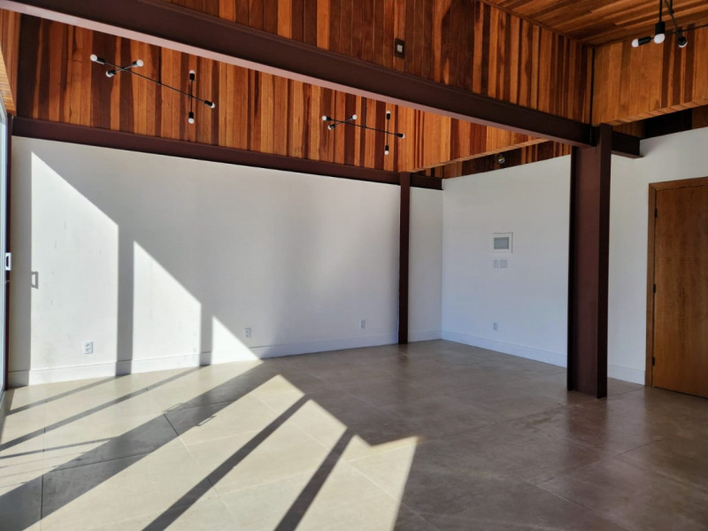 Comercial para alugar Centro com 45m² e 1 quarto por R$ 1.400 - 345486571-photo-2023-06-27-14-56-10-3.jpg