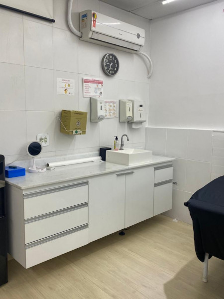 Comercial à venda Taquara com 180m² e 1 quarto por R$ 695.000 - 753080828-img-20210930-wa0070.jpg