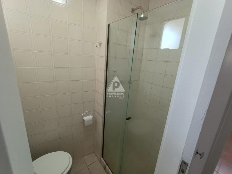 Apartamento à venda Tijuca com 64m² e 2 quartos por R$ 259.000 - 1355500092-banheiro-social.jpg