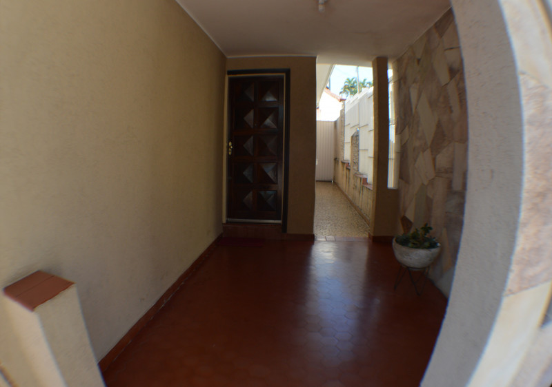 Casa à venda Jardim das Belezas com 135m² e 3 quartos por R$ 650.000 - 1457957841-frente-area-corredor.jpg