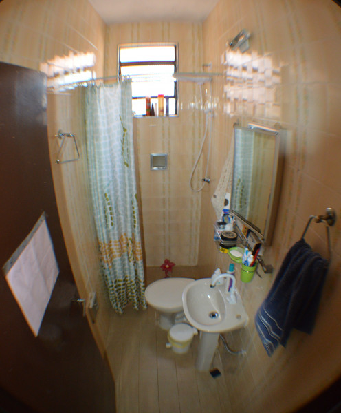 Casa à venda Jardim das Belezas com 135m² e 3 quartos por R$ 650.000 - 1644758146-edicula-banheiro.jpg