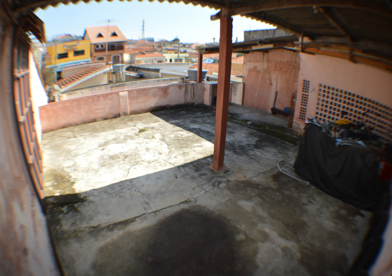 Casa à venda Jardim das Belezas com 135m² e 3 quartos por R$ 650.000 - 399747869-quintal-garagem-2.jpg