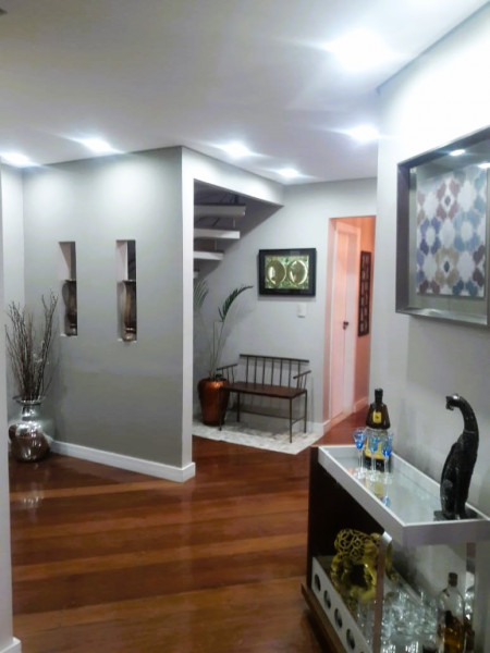 Cobertura à venda Vila Romero com 236m² e 3 quartos por R$ 1.350.000 - 26314390-sala-e-hall.jpeg