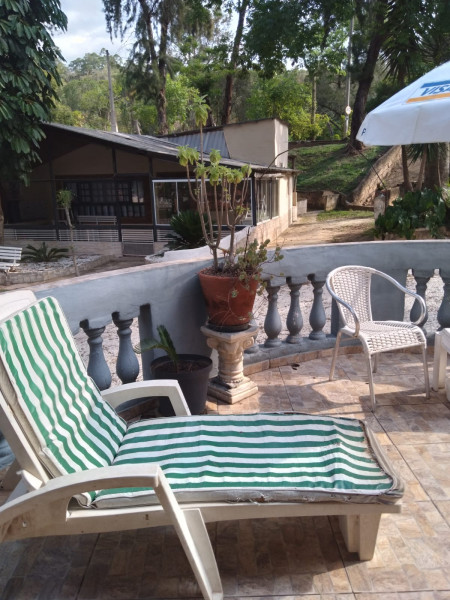 Casa de condomínio à venda Centro com 60m² e 3 quartos por R$ 160.000 - 1881617995-chale1.jpg