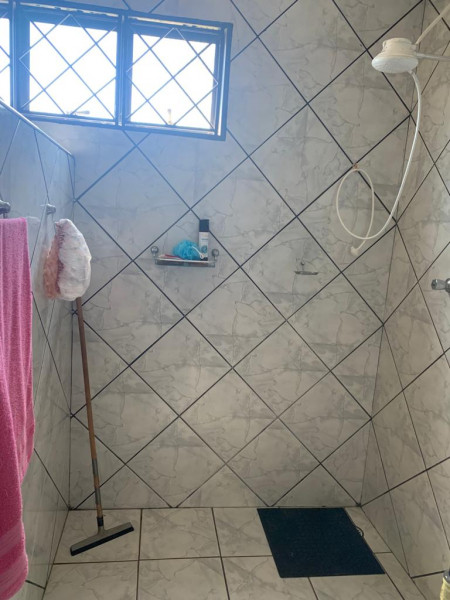 Casa à venda Santa Mônica com 180m² e 3 quartos por R$ 550 - 1311984958-imagem-do-whatsapp-de-2023-03-06-as-11.jpg