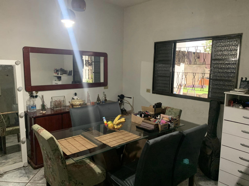 Casa à venda Santa Mônica com 180m² e 3 quartos por R$ 550 - 773474552-334547815-130177453312913-4200473675062085068-n.jpg