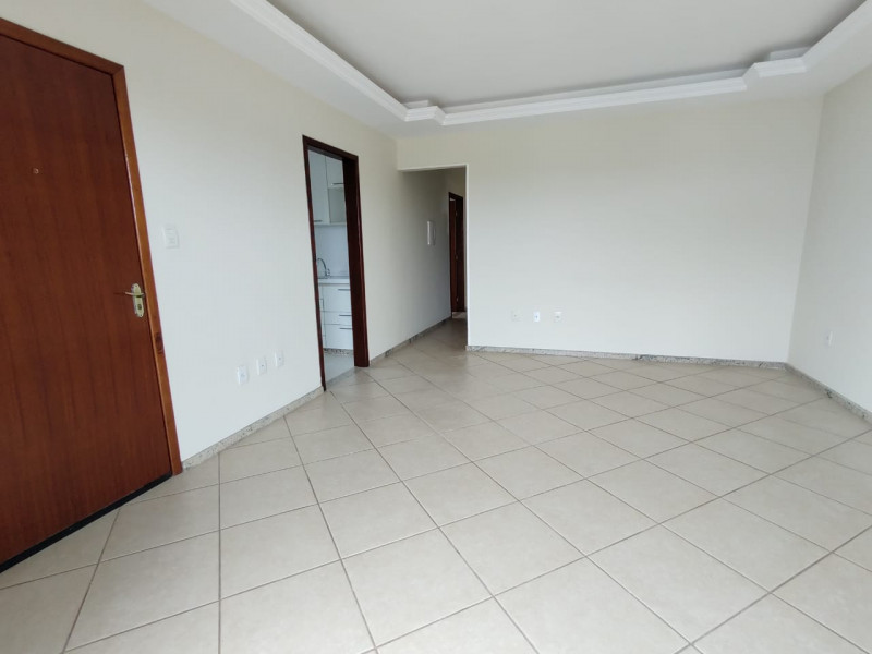 Apartamento à venda Enseada das Gaivotas com 92m² e 3 quartos por R$ 275.000 - 436325766-sala.jpeg
