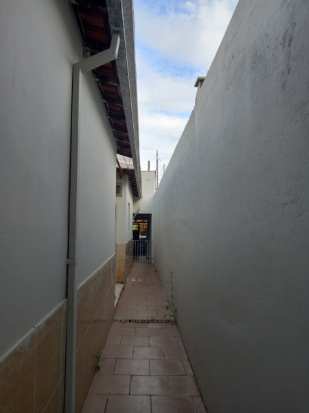 Casa à venda Parque Primeiro de Maio com 221m² e 2 quartos por R$ 240.000 - 1751766656-img-20221110-wa0006.jpg