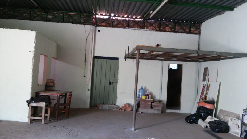Casa à venda Parque Primeiro de Maio com 221m² e 2 quartos por R$ 240.000 - 246677268-img-20221219-wa0015.jpg