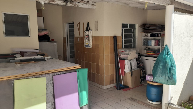 Casa à venda Esplanada Santa Terezinha com 190m² e 3 quartos por R$ 580.000 - 1185847311-edicula-1.jpg
