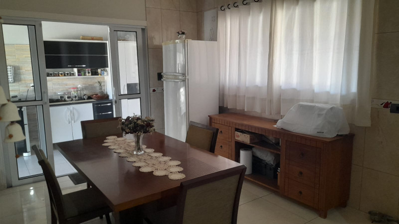 Casa à venda Esplanada Santa Terezinha com 190m² e 3 quartos por R$ 580.000 - 1417831915-sala-jantar-1.jpg