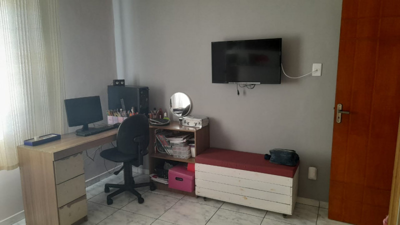 Casa à venda Esplanada Santa Terezinha com 190m² e 3 quartos por R$ 580.000 - 1446454287-quarto-1.jpg
