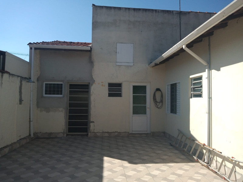 Casa à venda Esplanada Santa Terezinha com 190m² e 3 quartos por R$ 580.000 - 242173919-quintal-fundos-1.jpg