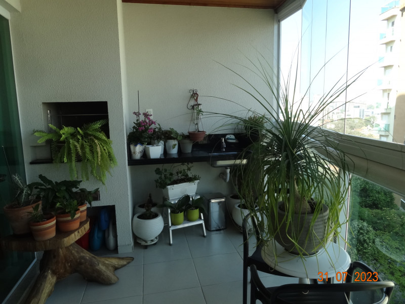 Apartamento à venda Jardim Paulistano com 100m² e 3 quartos por R$ 700.000 - 668232201-dsc03937.JPG