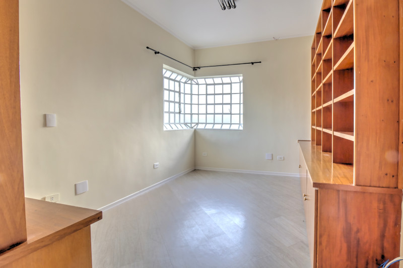 Casa à venda Res. Onze (Alphaville) com 293m² e 3 quartos por R$ 1.978.000 - 668452989-16-escritorio.jpg