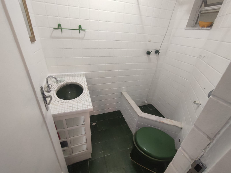 Apartamento para alugar Copacabana com 72m² e 2 quartos por R$ 3.800 - 99992450-whatsapp-image-2023-09-12-at-11.jpeg