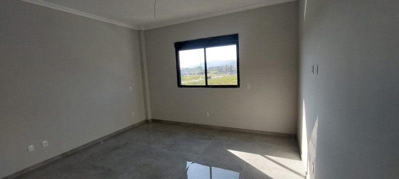 Casa à venda Campeche com 160m² e 3 quartos por R$ 1.390.000 - 1517300367-9d9d5c2b-3434-40c0-9e80-d351a0a721f4.jpeg