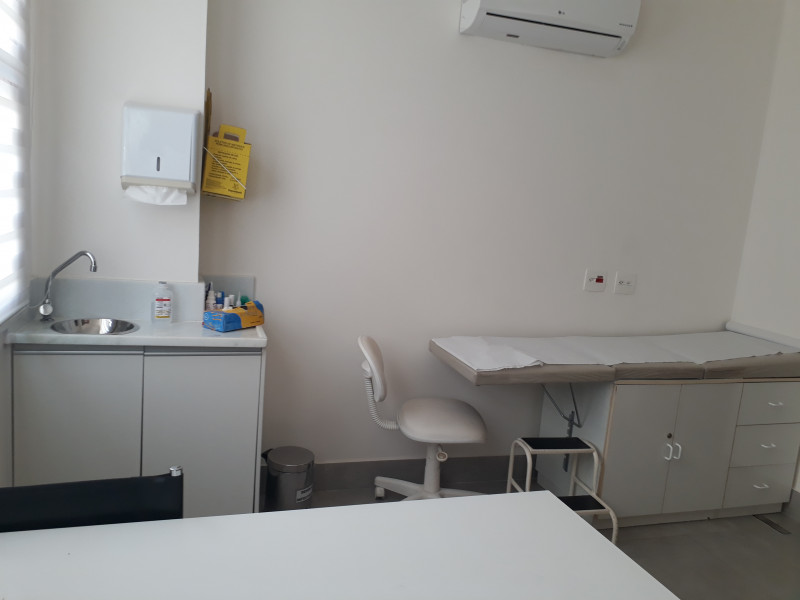 Comercial à venda Centro com 128m² e 1 quarto por R$ 620.000 - 1034305810-sala5.jpg