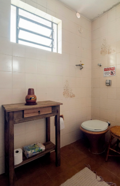 Casa à venda centro com 150m² e 3 quartos por R$ 3.350.000 - 1138408818-banheiro-suite-master.png