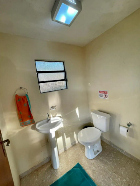 Casa à venda centro com 150m² e 3 quartos por R$ 3.350.000 - 1843392531-banheiro-churrasqueira.png