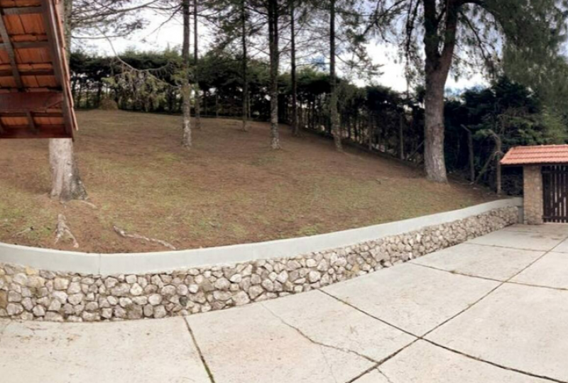 Casa à venda centro com 150m² e 3 quartos por R$ 3.350.000 - 2044672304-quintal-parte-de-tras-2.png