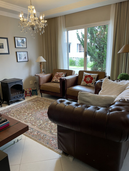 Casa de condomínio à venda Santa Felicidade com 198m² e 4 quartos por R$ 1.390.000 - 1714609978-img-5802.jpeg