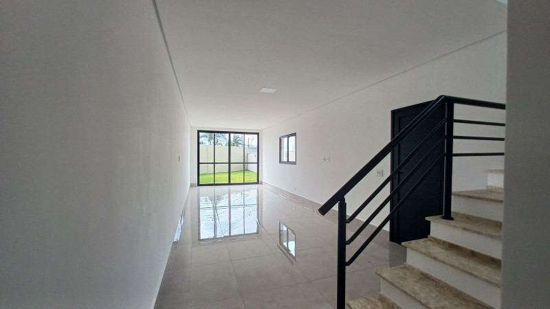 Casa de condomínio à venda Jardim Semiramis com 170m² e 3 quartos por R$ 990.000 - 1441893702-1000032154.jpg