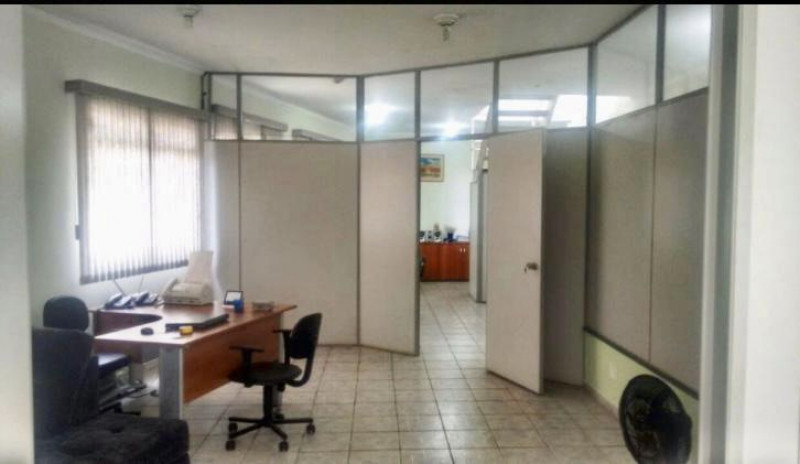 Comercial à venda Jardim Santa Clara com 300m² e 1 quarto por R$ 1.890.000 - 1632986715-610d0794-ff7a-44ab-a46f-7dc28549c744.jpeg