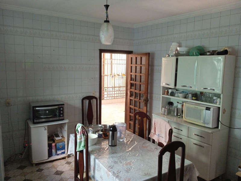 Casa à venda Centro com 200m² e 7 quartos por R$ 1.050.000 - 1208031684-img-20230915-wa0034.jpg