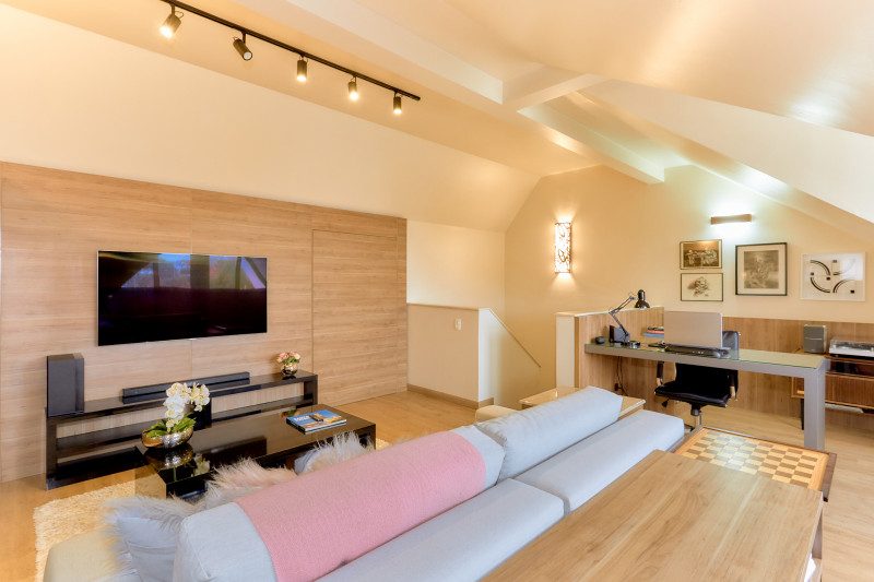 Apartamento à venda Parolin com 137m² e 3 quartos por R$ 730.000 - 1068785190-click.jpg