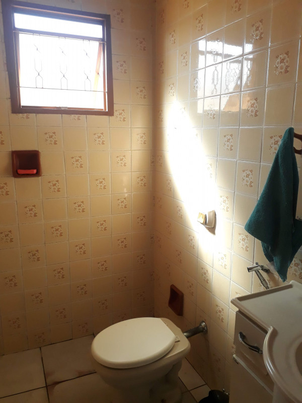 Casa à venda Progresso com 130m² e 3 quartos por R$ 260.000 - 1530092405-banheiro-em-cima.jpg