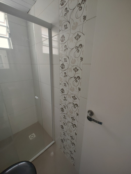 Apartamento para alugar Cachoeira com 44m² e 2 quartos por R$ 1.350 - 216034106-18-banheiro-5.jpg