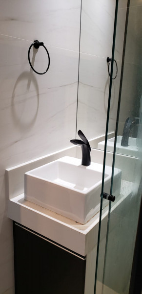 Apartamento à venda Bela Vista com 74m² e 2 quartos por R$ 1.250.000 - 1415801842-banheiro-suite-2.jpg