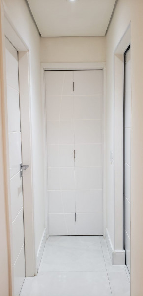 Apartamento à venda Bela Vista com 74m² e 2 quartos por R$ 1.250.000 - 803322614-corredor-para-banheiro-e-2-quartos.jpg