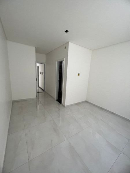 Casa à venda Cristo Rei com 112m² e 3 quartos por R$ 540.000 - 1424947794-ef38c4c4-b70a-4fdf-a92c-e3ddb800b916.jpg