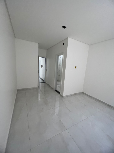 Casa à venda Cristo Rei com 112m² e 3 quartos por R$ 540.000 - 2049582556-1d133a11-039e-405a-bda8-0e153855890f.jpg