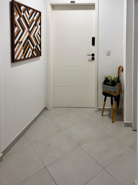 Apartamento à venda Pagani com 300m² e 2 quartos por R$ 800.000 - 74328512-hall-intimo.jpeg