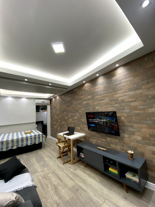 Kitnet à venda Cidade Baixa com 24m² e 1 quarto por R$ 175.000 - 1980074676-img-2084.jpg